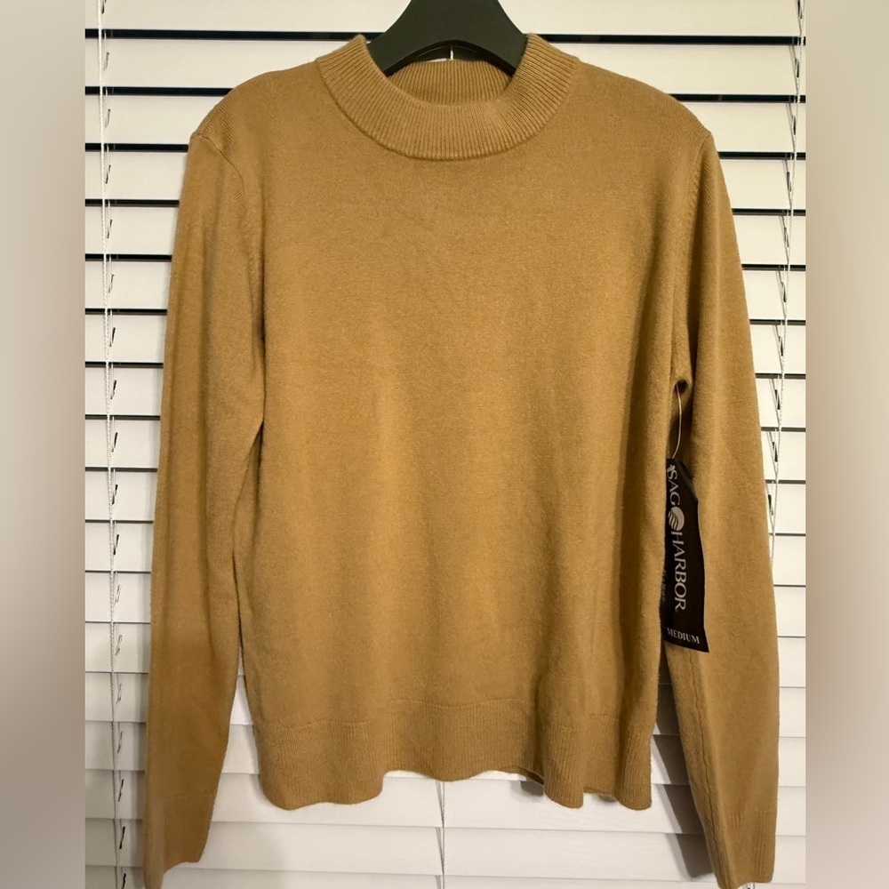 #3) NEW Sag Harbor Acrylic sweater Size M